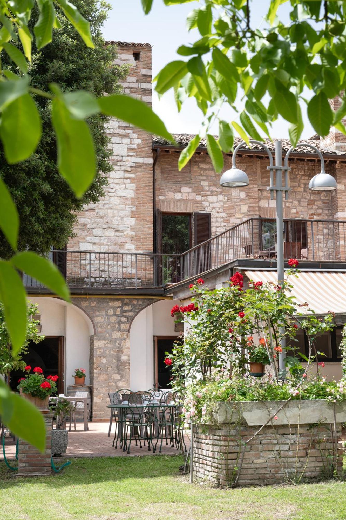 Hotel San Marco Губбио Экстерьер фото