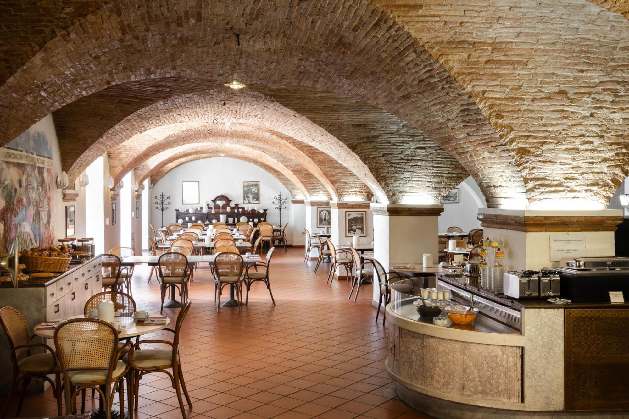 Hotel San Marco Губбио Экстерьер фото